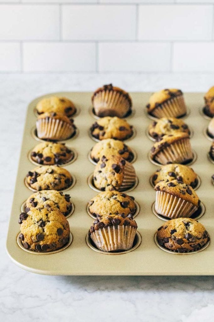 Mini Banana Chocolate Chip Muffins » Hummingbird High