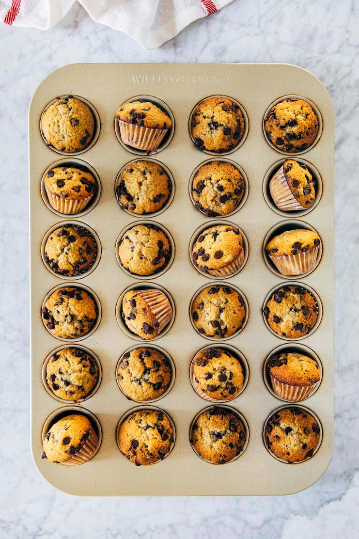 Mini Banana Chocolate Chip Muffins » Hummingbird High