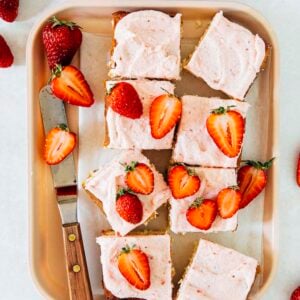 small batch strawberry cake