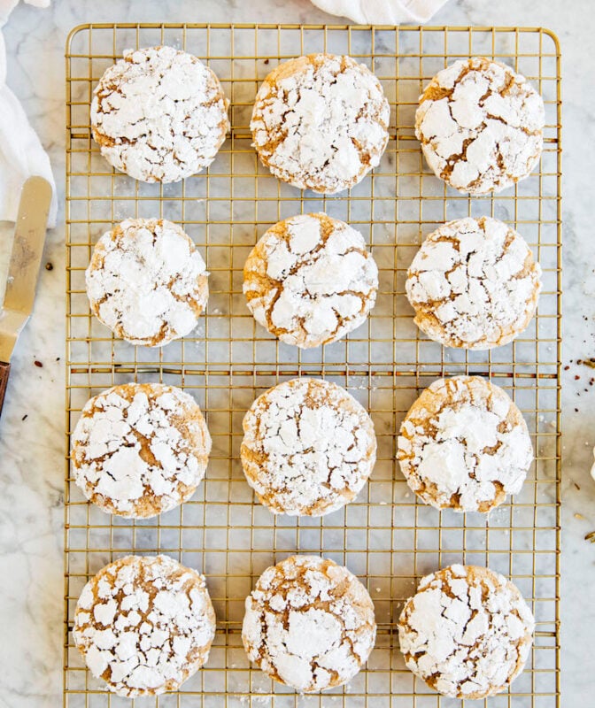 brown butter chai crinkle cookies