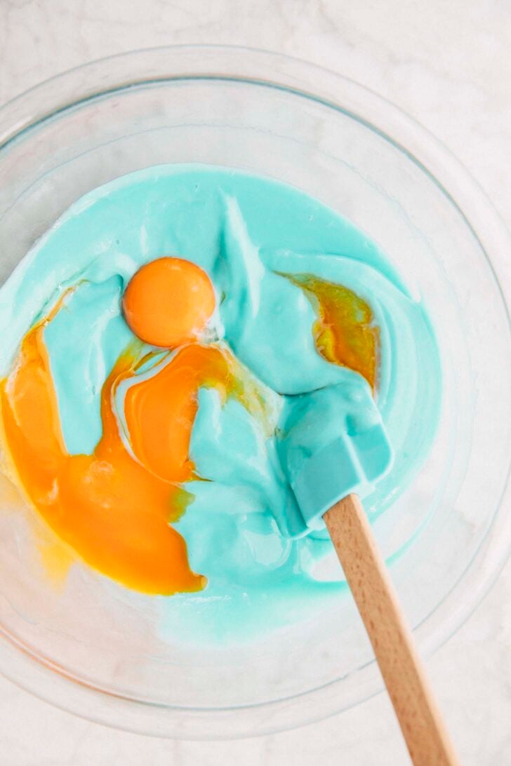 photo of Michelle from Hummingbird High adding egg yolks to baja blast filling