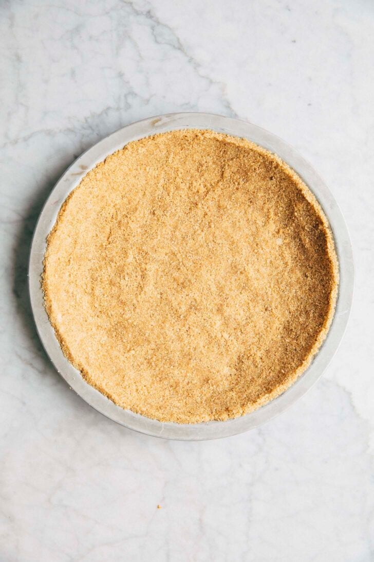 photo of the finished pie crust before it's baked